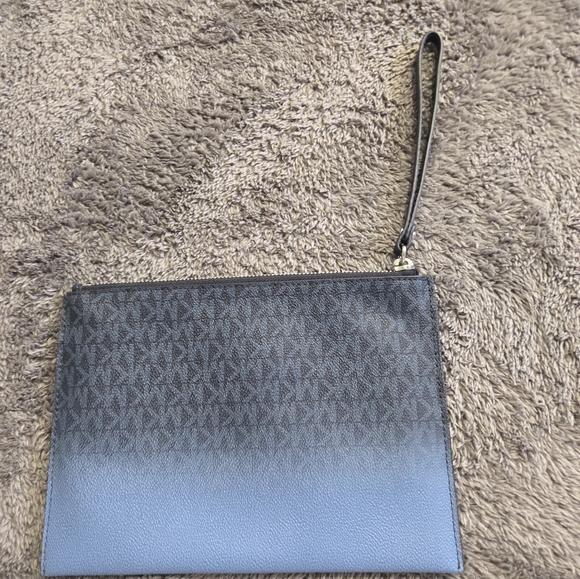 Michael Michael Kors Jetset travel extra large zip, clutch NEW WITHOUT TAGS - Picture 6 of 9